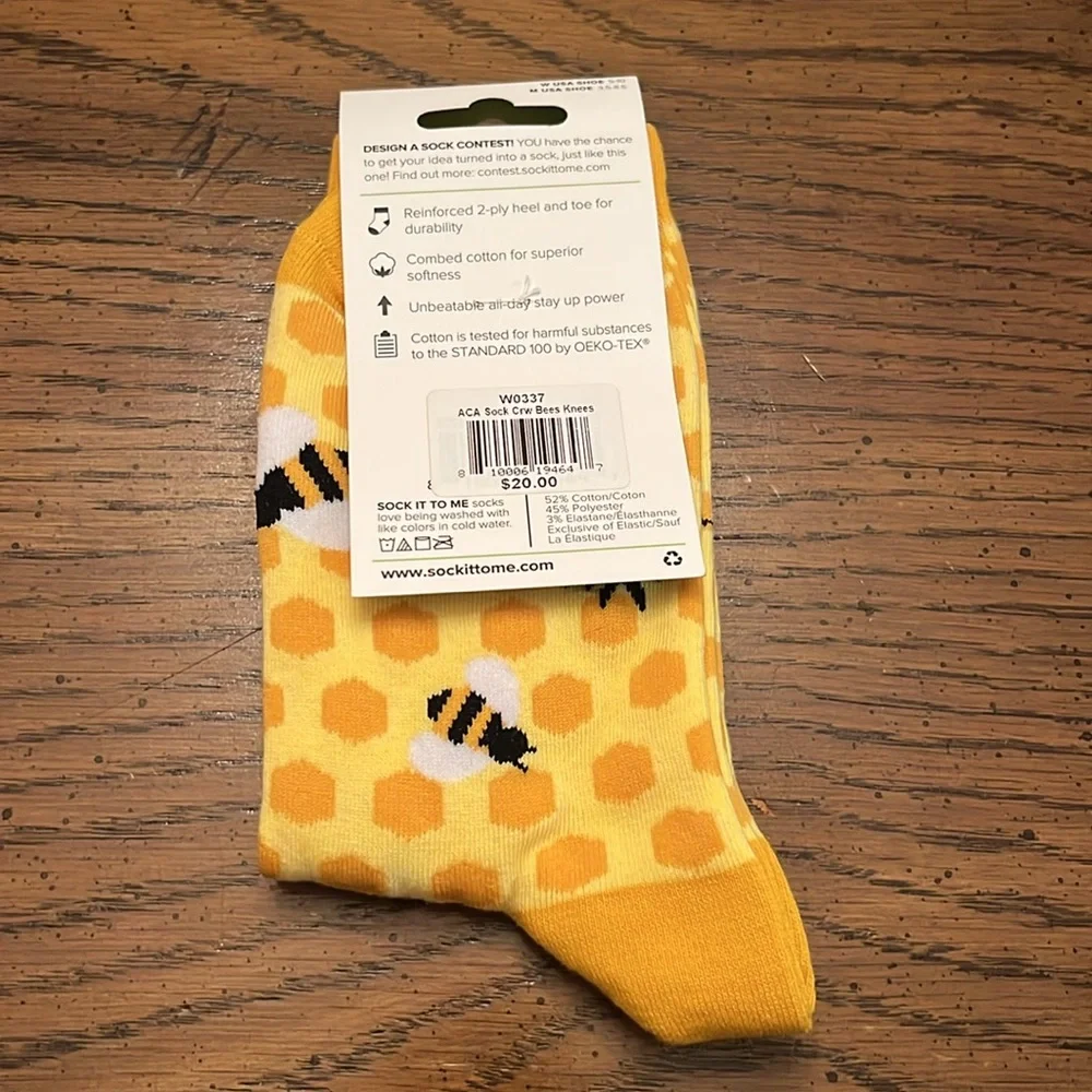 Sock‎ it to Me Bee’s Knees crew socks, NWT